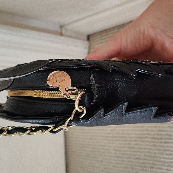 Betsey Johnson Leather Black & sparkley white Dog Crossbody Bag W/ Squeaker Nose - Picture 5 of 10